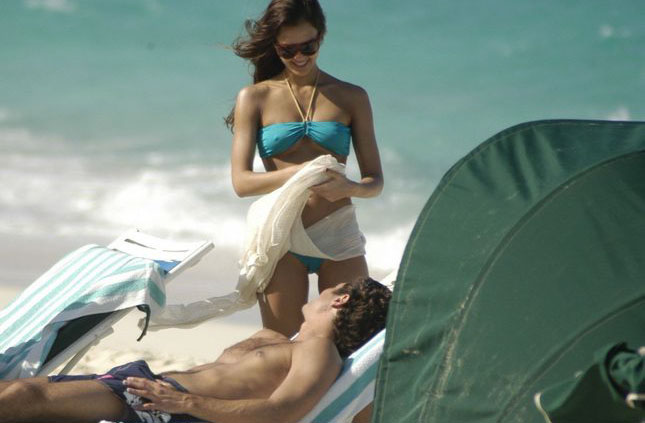 Jessica Alba bikini 
