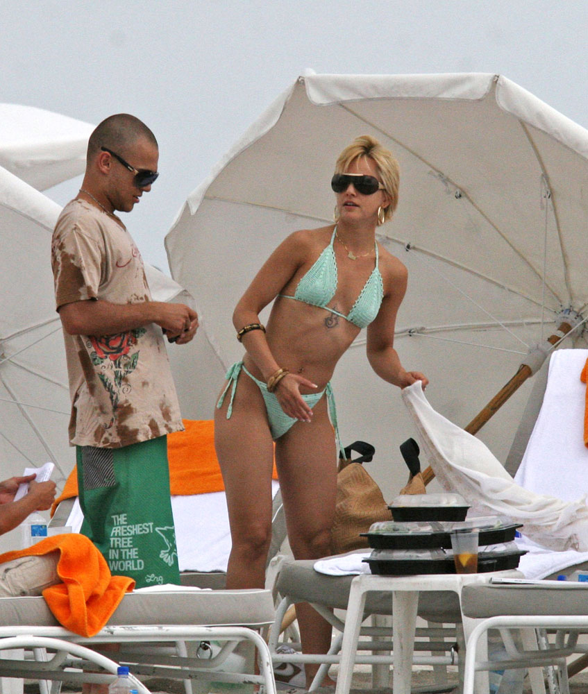 Mena Suvari bikini thong