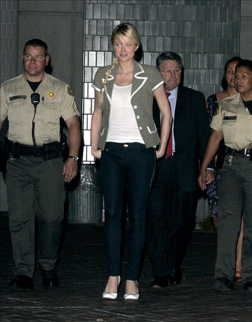 Paris Hilton Free
